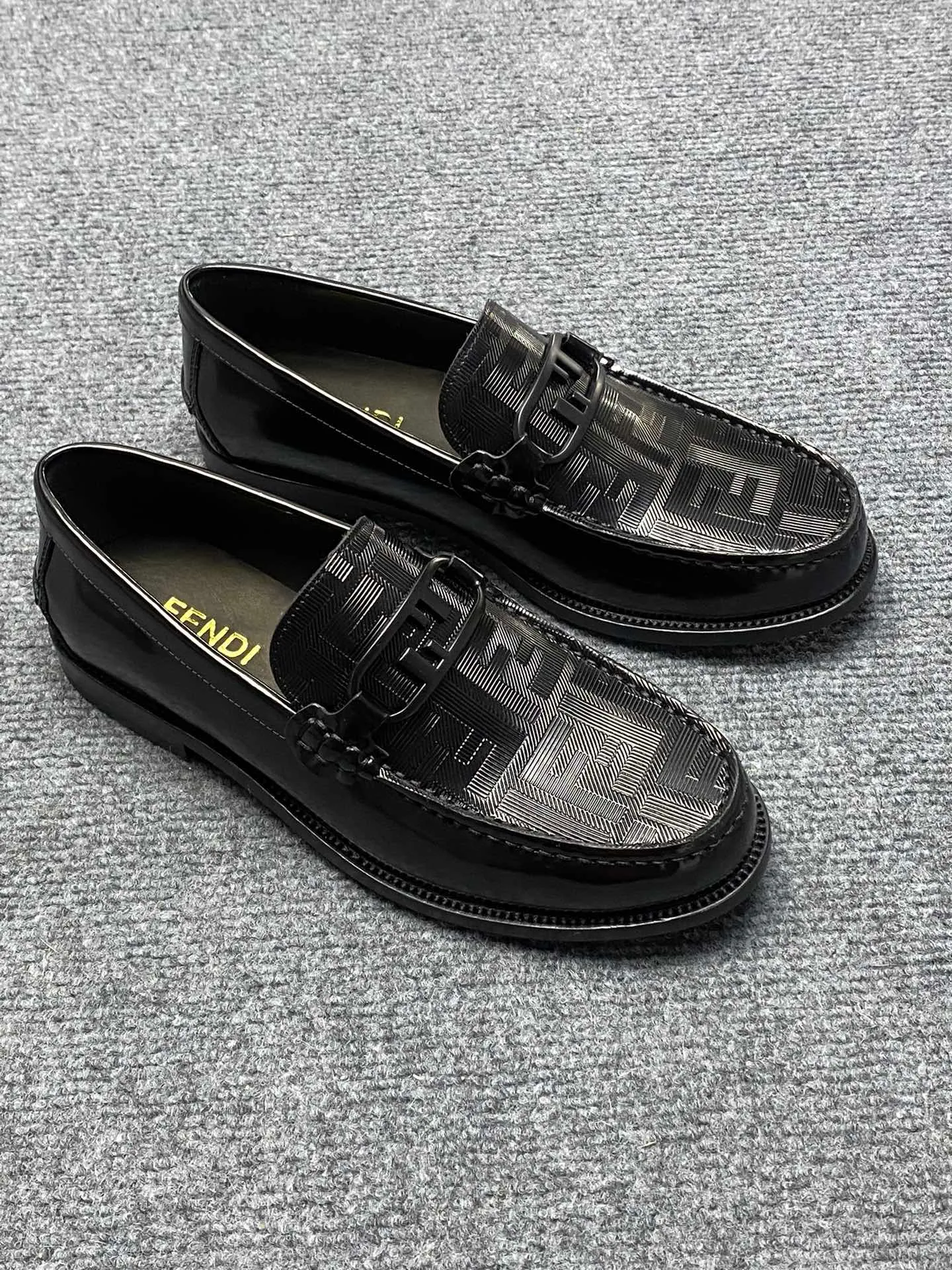 Men's Men's Shoes Men's Men's Shoes 💰900FENDI Fendi Men's Breathable and Comfortable Leather Shoes. Original development. The leather outsole is made of leather. Counters copy one to one. Imported counter cowhide. Imported water dyes cattle. 38 to 44. (45.46. can be ordered. 47.